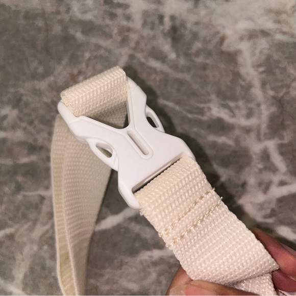 Adidas Belt Bag - Picture 4 of 5